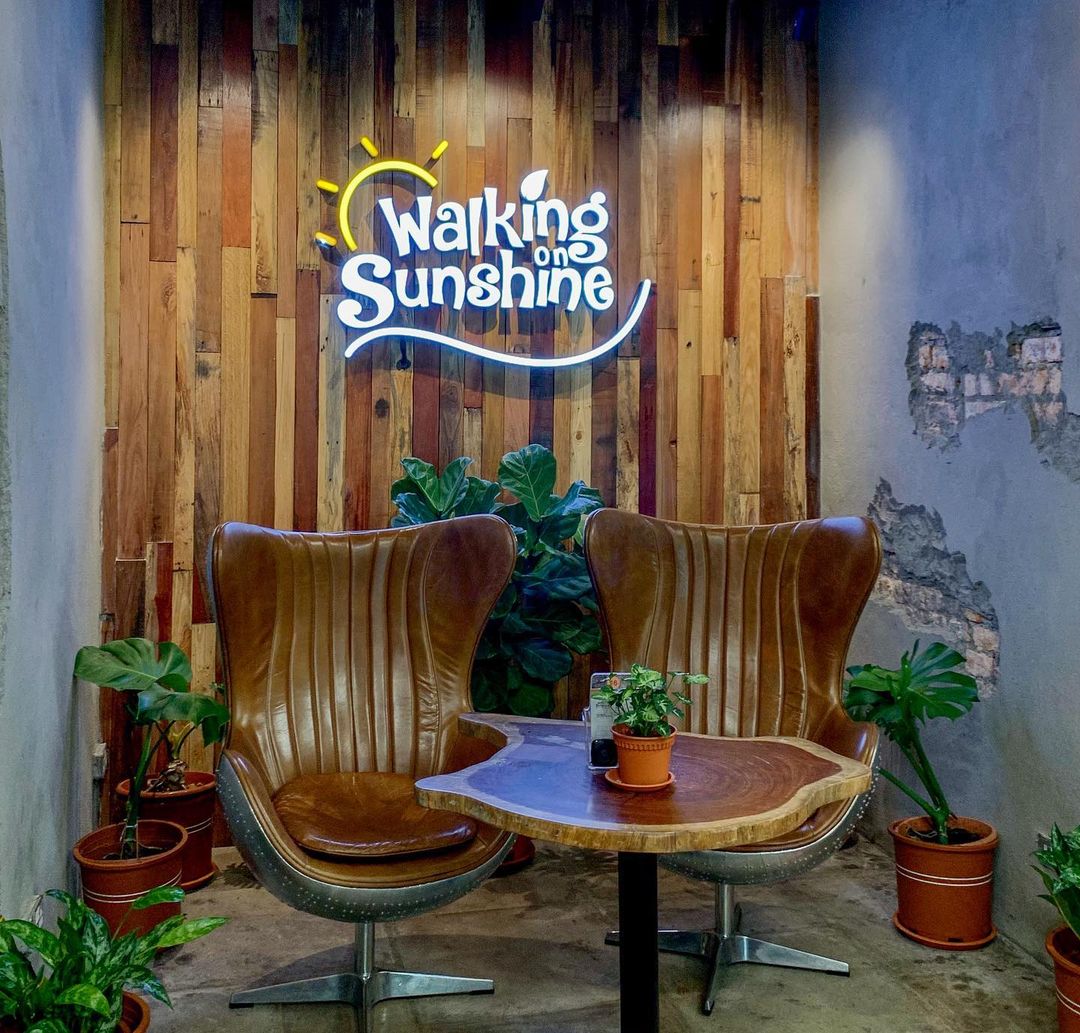 Walking On Sunshine salon